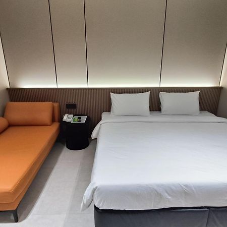 Urban Inn, Salak Tinggi Sepang Eksteriør billede