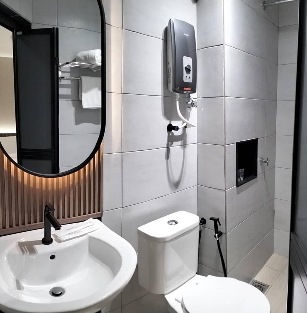 Urban Inn, Salak Tinggi Sepang Eksteriør billede