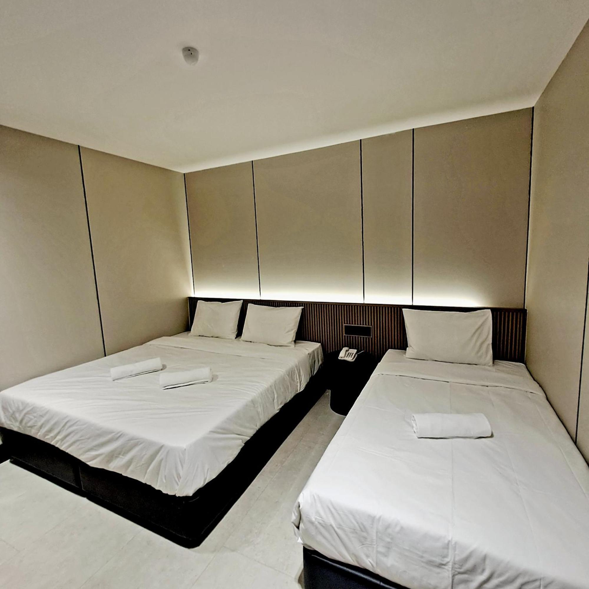 Urban Inn, Salak Tinggi Sepang Eksteriør billede